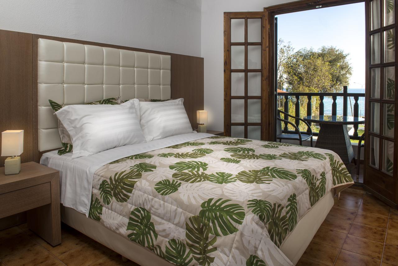 Georgalas Sun Beach Rooms Nea Kallikrateia Kültér fotó